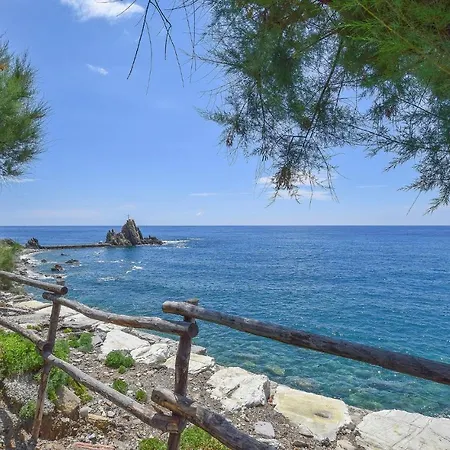 Front In With Wifi 펜션